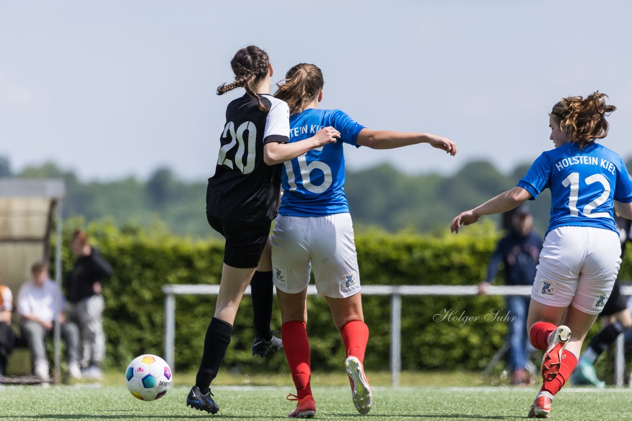 Bild 351 - wBJ SH-Pokalfinale  Holstein-Kiel - SV Viktoria : Ergebnis: 1:0